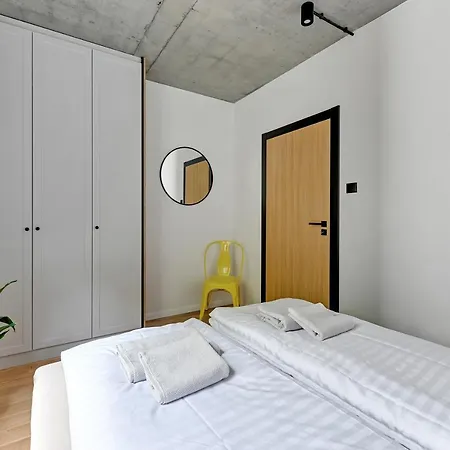 T8- Tetmajera 4* Gdyně