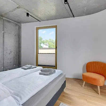 T8- Tetmajera Guest house *
