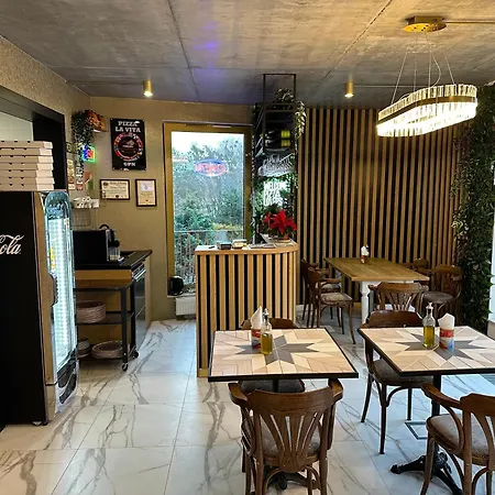 T8- Tetmajera Guest house