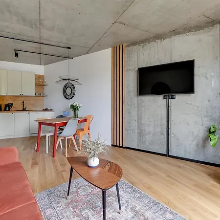 T8- Tetmajera Guest house