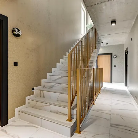 T8- Tetmajera Guest house *